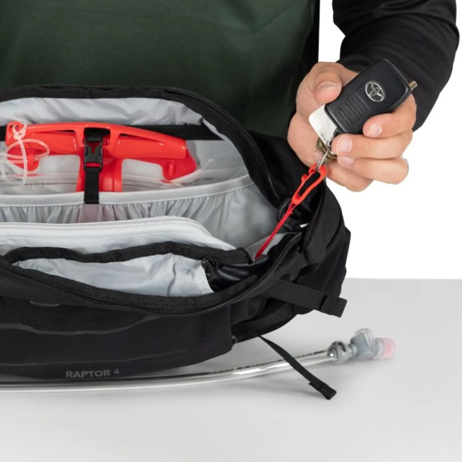  - Osprey Raptor 4