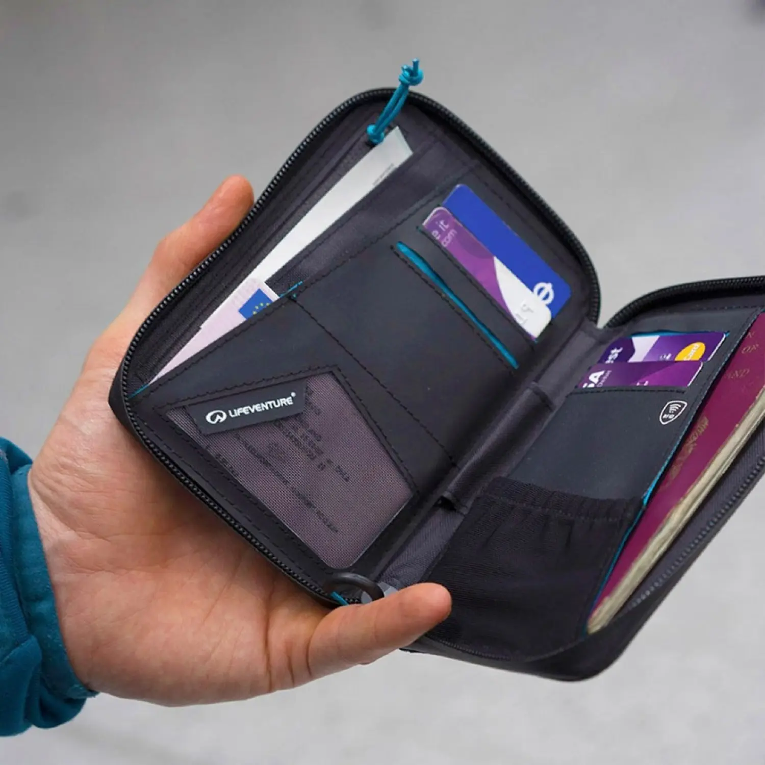  - Lifeventure RFiD Mini Travel Wallet