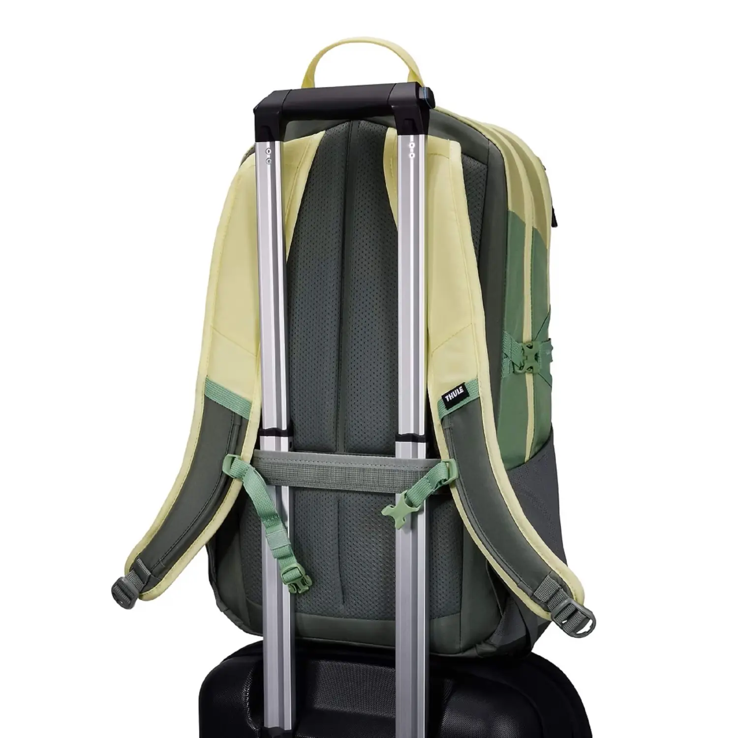  - Thule Enroute 23 L