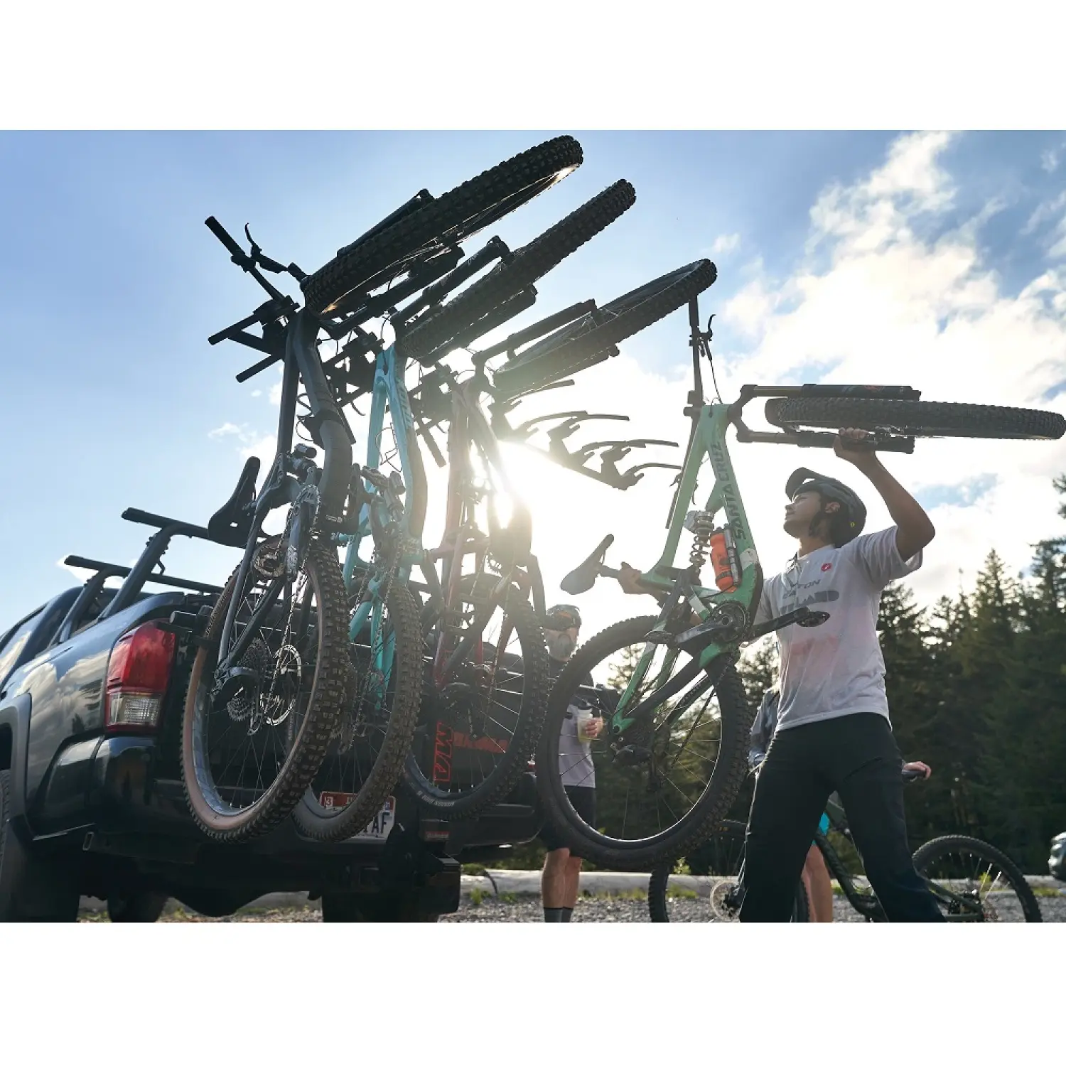  - Yakima HangTight 6