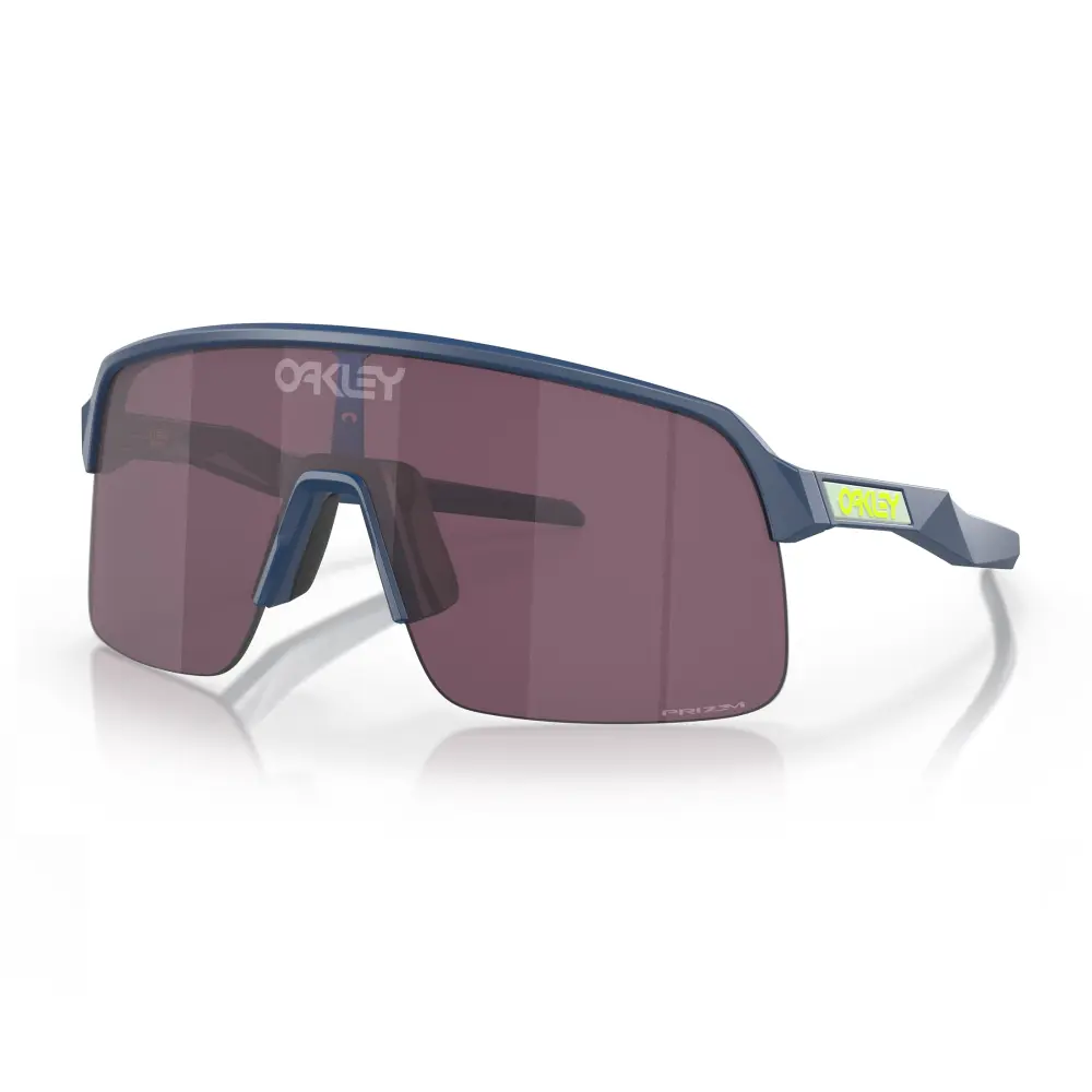 Oakley Sutro Lite
