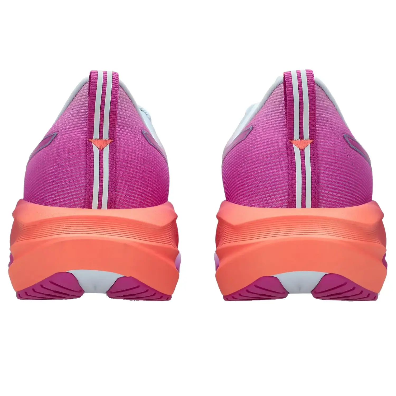 sky/digital sakura - Asics Novablast 5 W's
