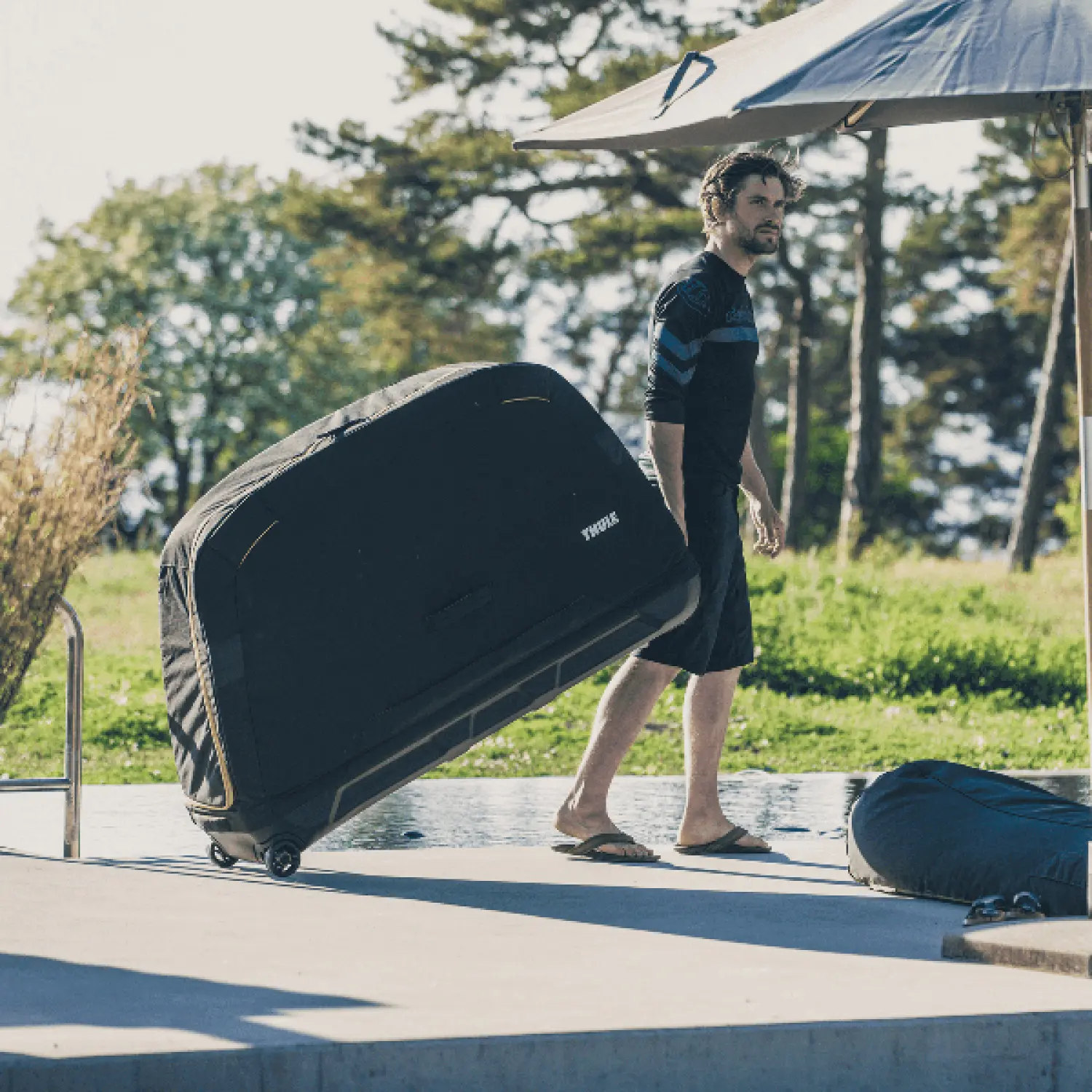  - Thule Maleta de viaje flexible Roundtrip road