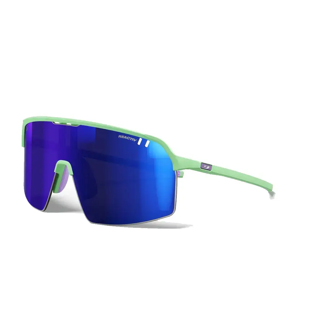 Pale Green / Violet